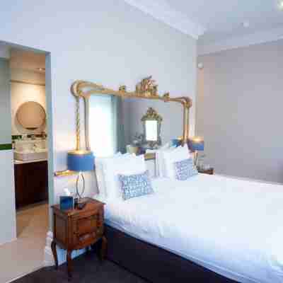 Embankment Hotel Rooms