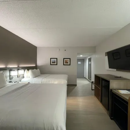 Comfort Inn & Suites Syracuse-Carrier Circle