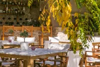 Mare Monte Luxury Suites - bar