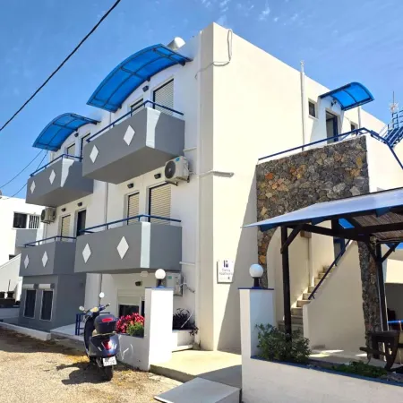 Marika Apartments Отели рядом с достопримечательностью «Мельница Антимахия»