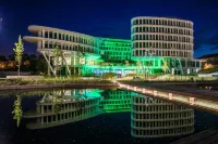 Sound Garden Hotel Airport Отели в г. Влохи