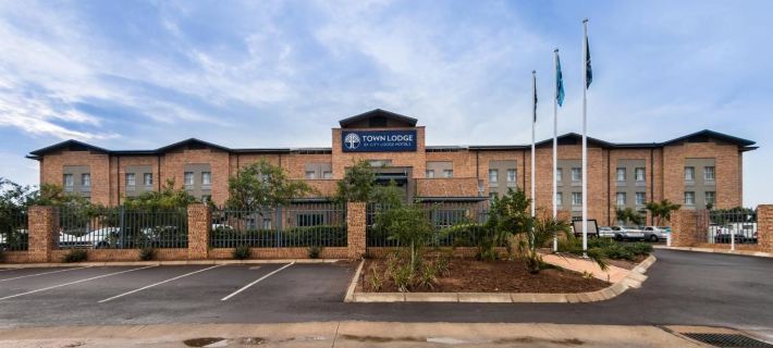 Town Lodge Gaborone Отели в г. Габороне