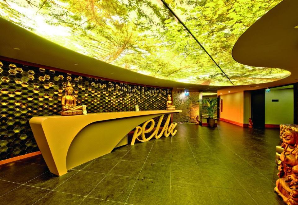 Side Star EleganceOver view