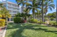 White Crest Apartments
