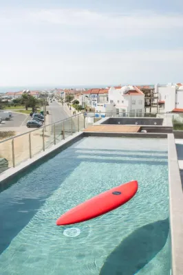 Surfers Lodge Peniche Hotels in Ferrel