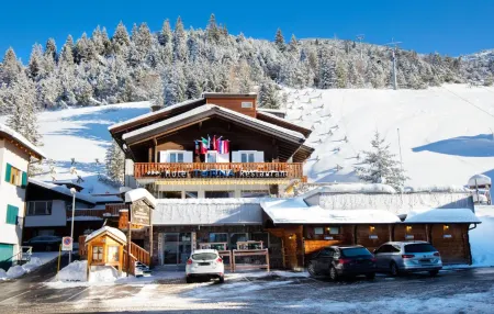 Hotel Turna Malbun Отели в г. Тризенберг