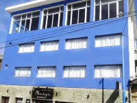 Hotel Mustapic Hoteles cerca de Plaza Malvinas