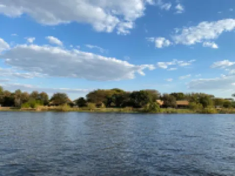 บิ๊ก 5 โทโร ลอดจ์