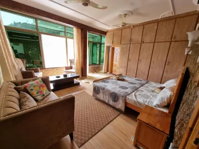 Srinagar Homes Hotel di Muzaffarabad