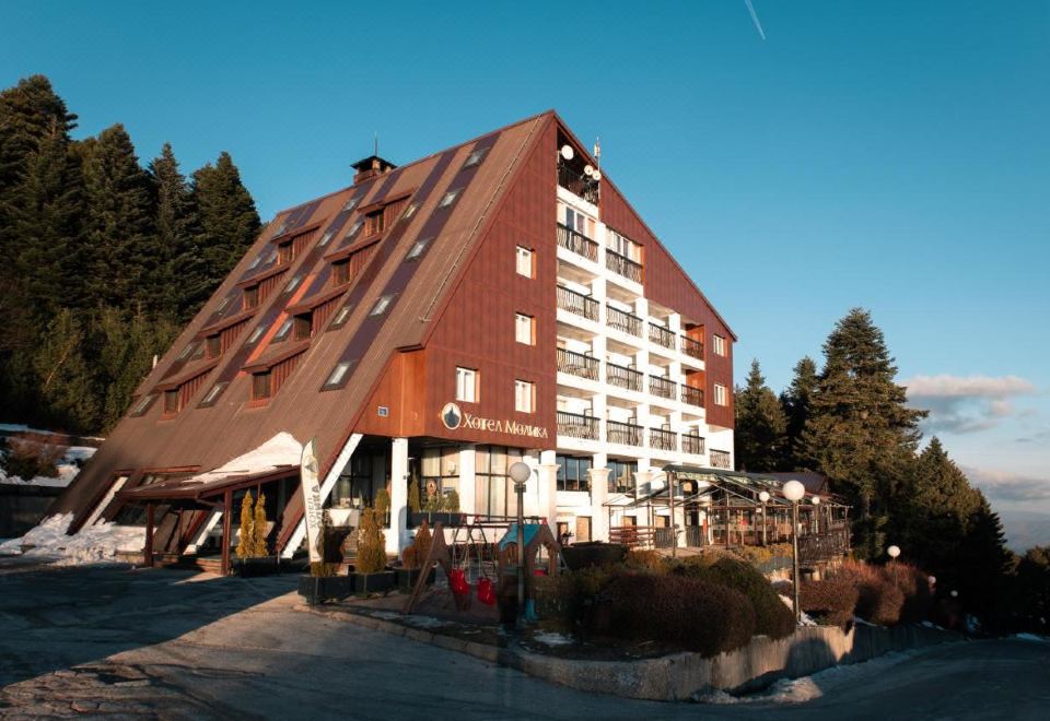 Hotel Treff - Housity