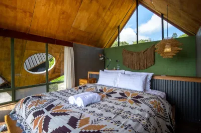 Black Wood Cabin Hotel dekat Kopi Bubuk Bali Store