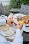 ホテル ガルニ ブルッガー - 朝食