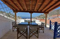 Bexis Residences Hydra Hotels in Idhra