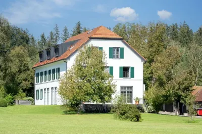 Hotel Aiterbach am Chiemsee Hotels in Halfing