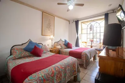 Hotel Casa Blanca Hotels near Plaza Las FLORES