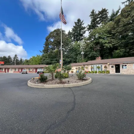 Riverside Motel