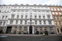 City Hotel Nebo Hotels in 