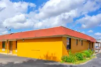 Budget Inn By OYO Edinburg Hwy 281 - 2-Star