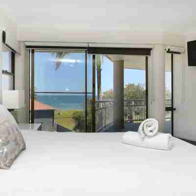 Beachside Manor Rooms