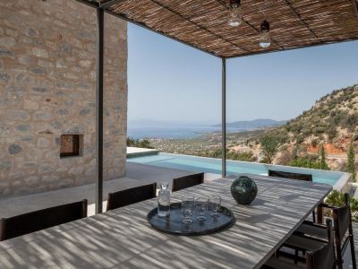 Monolithoi Villas