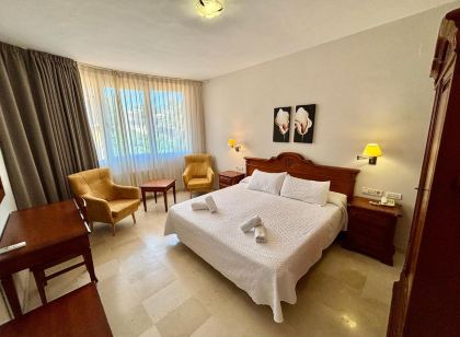 Aparthotel Pinosol