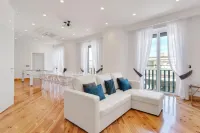Tiffany & Babylon Luxury Stay