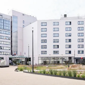 Ibis Lyon Gerland Musée des Confluences