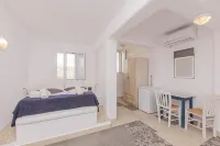 Bebis House Hotels in Klouvas