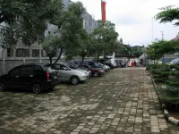 Cinere Inn & Residence - parking