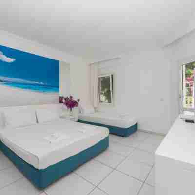Bendis Beach Hotel Rooms