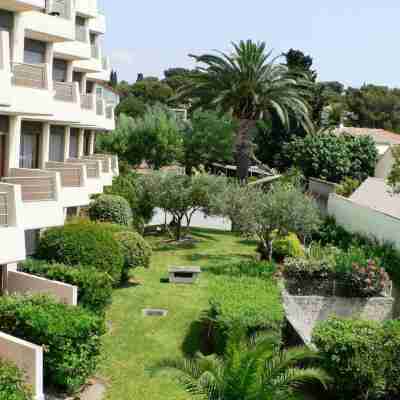 Hotel Brise de Mer - Piscine intérieure & extérieure Hotel Exterior