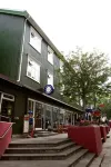 アークレイリ バックパッカーズ のホテル
