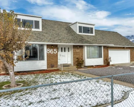 ラージ ルーム ニア UVU & BYU オレムのホテル