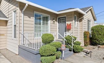 @ Marbella Lane - Modern Refreshing Home