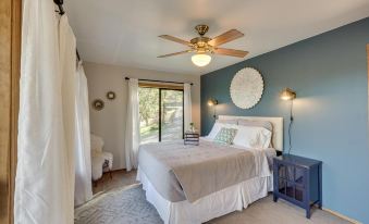 On-Site Winery and Tasting Room Oregon Bungalow!