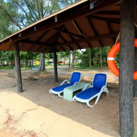 PD D’Wharf Seaview & Sunset Suite (Up to 3 Pax)