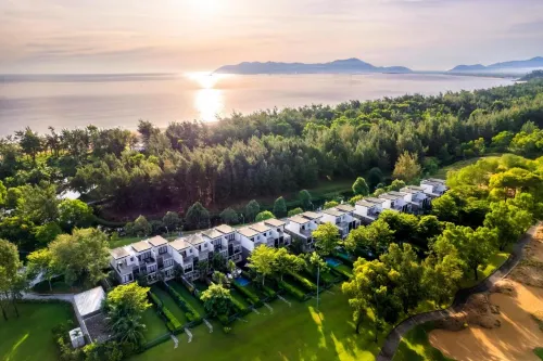 Laguna Parkside Lang Co Hotels in Phu Loc