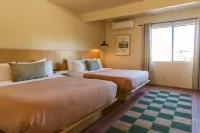 Hummingbird Inn - 2-Star