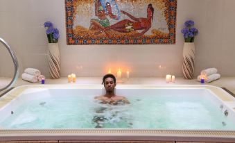 Capital Hotel and Spa