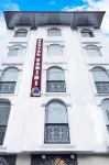ホスタル サリリ
