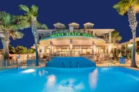 Phoenix Beach Hotel - Uima-altaat
