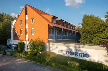 Flair Hotel Zur Therme Отели в г. Анрёхте