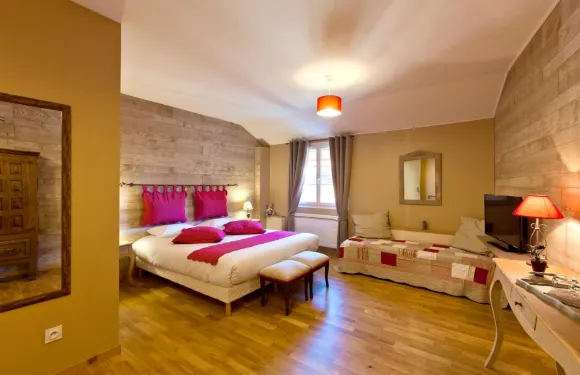 克洛斯德拉古爾傑住宿加早餐旅館