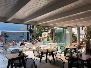 Minoa Apartments