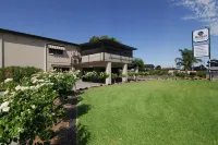 Mayfair Motel Hotel di West Wyalong