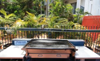 Coconut Grove Holiday Apartments