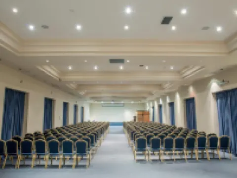 伊莎貝爾裏克爾梅格蘭酒店 迪吉因省酒店