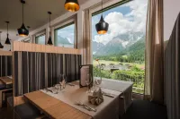 Hotel Royal Und Ferienhaus Annabel Hotels in Moos