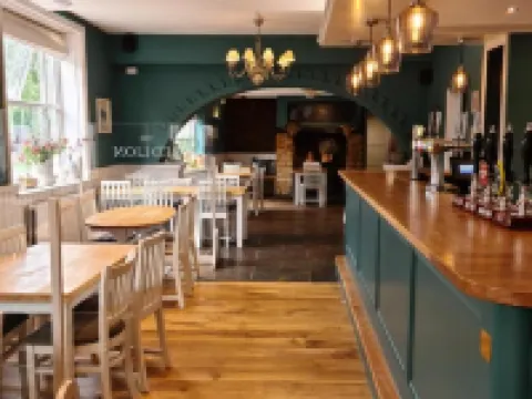 The Red Lion Hotels in Daventry District