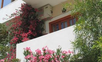Costantonia Holiday Apartments - Housity